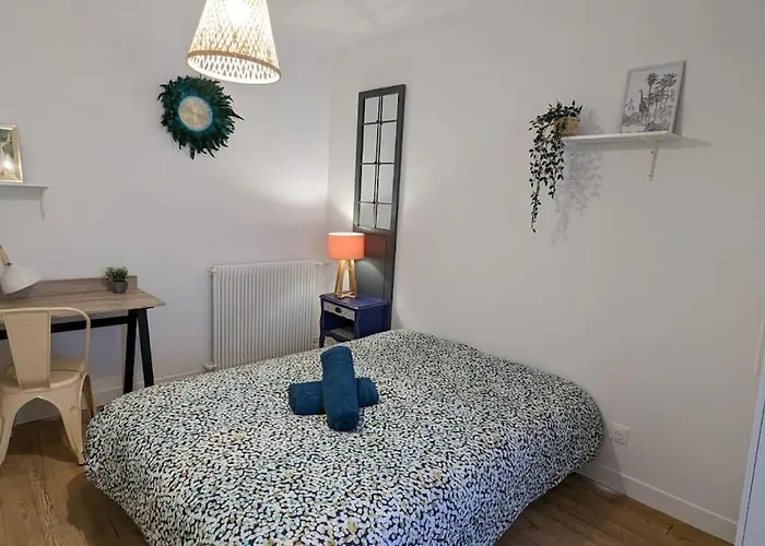 Cosy Queen - T4 - Hyper Centre & Parking 포